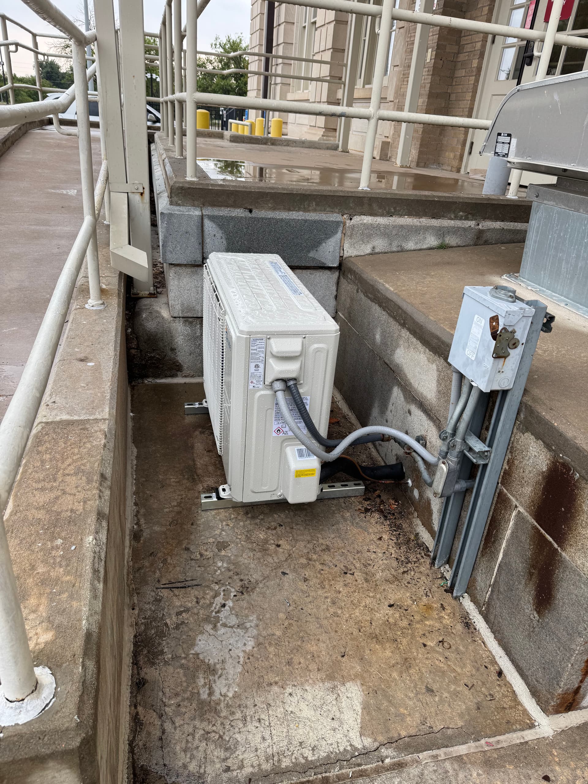 Gallery photos for Efficient HVAC Upgrade at Federal Court House Data Room: Image #8