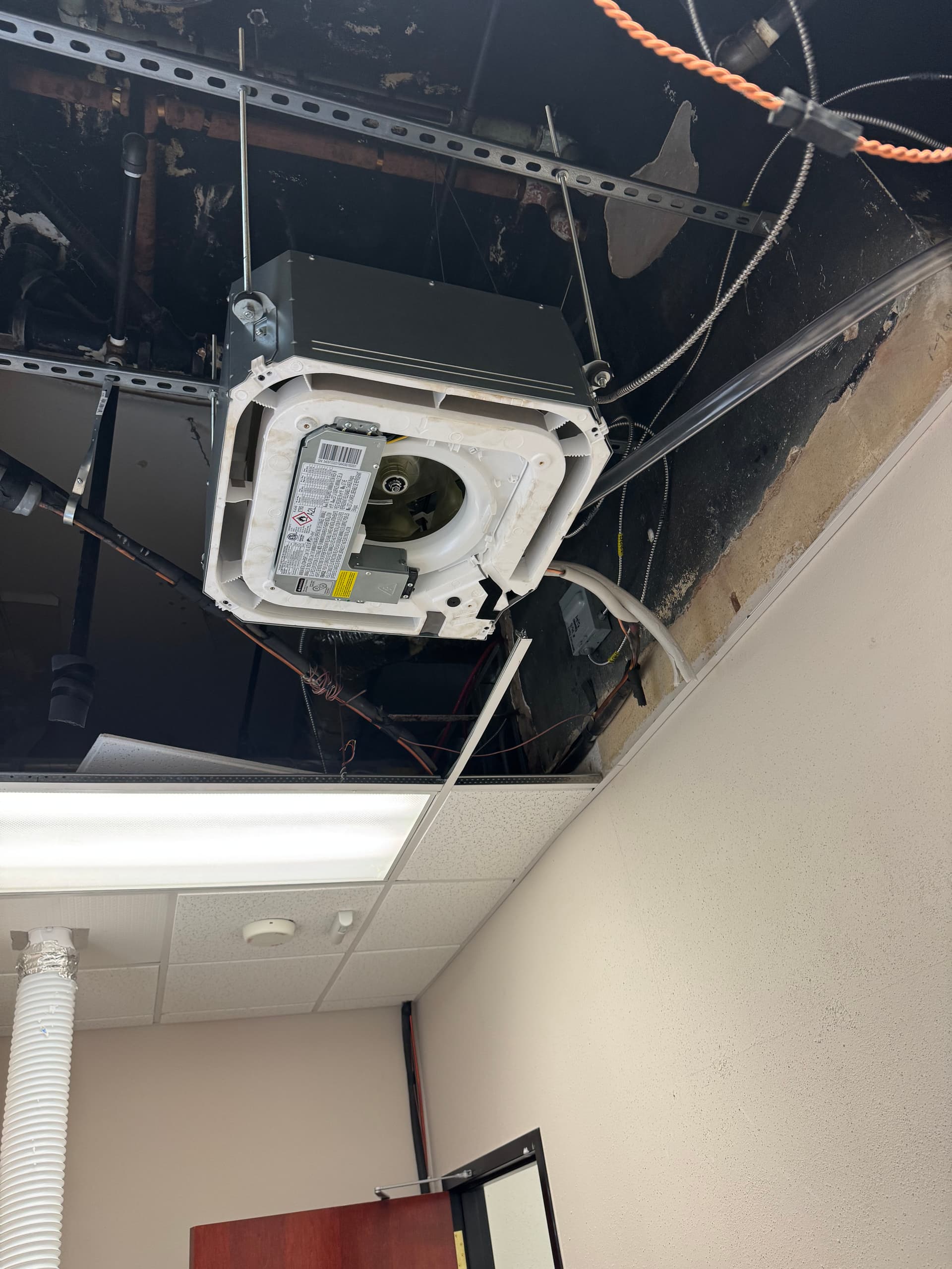 Gallery photos for Efficient HVAC Upgrade at Federal Court House Data Room: Image #6