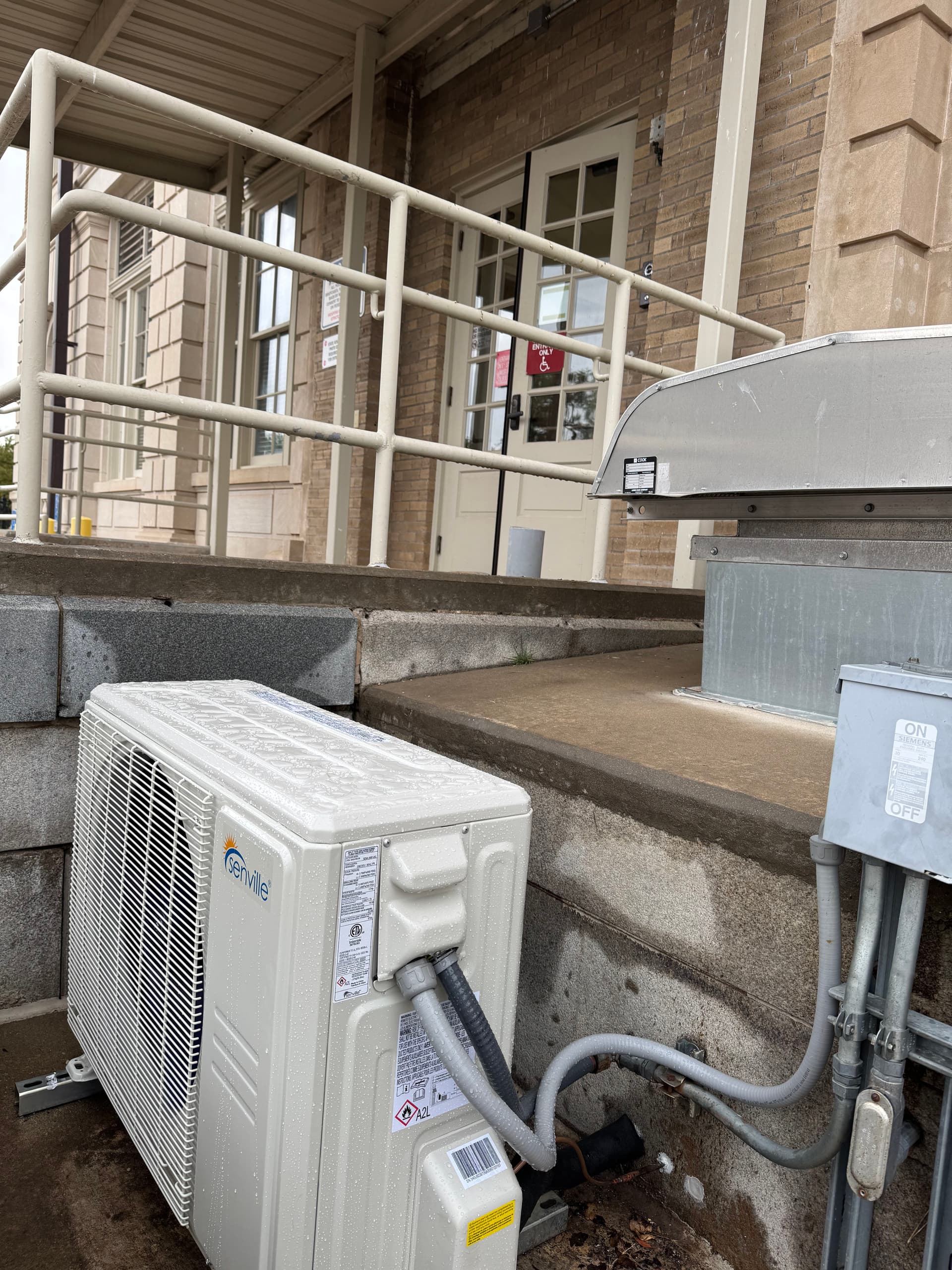 Gallery photos for Efficient HVAC Upgrade at Federal Court House Data Room: Image #9